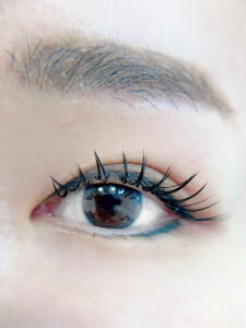 マツエクの施術イメージ