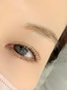 まつげパーマの施術イメージ