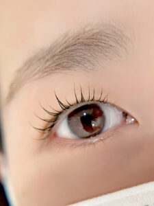 まつげパーマの施術イメージ