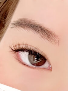 マツエクの施術イメージ